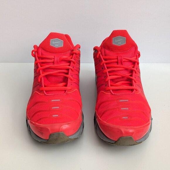 Athletic_Shoes